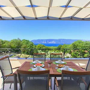https://luxury-apartments-villa-stina.primorje-gorskikotar.com